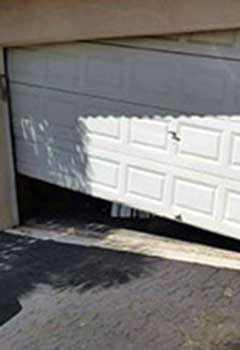 Garage Door Off Track Near Me, Norwalk